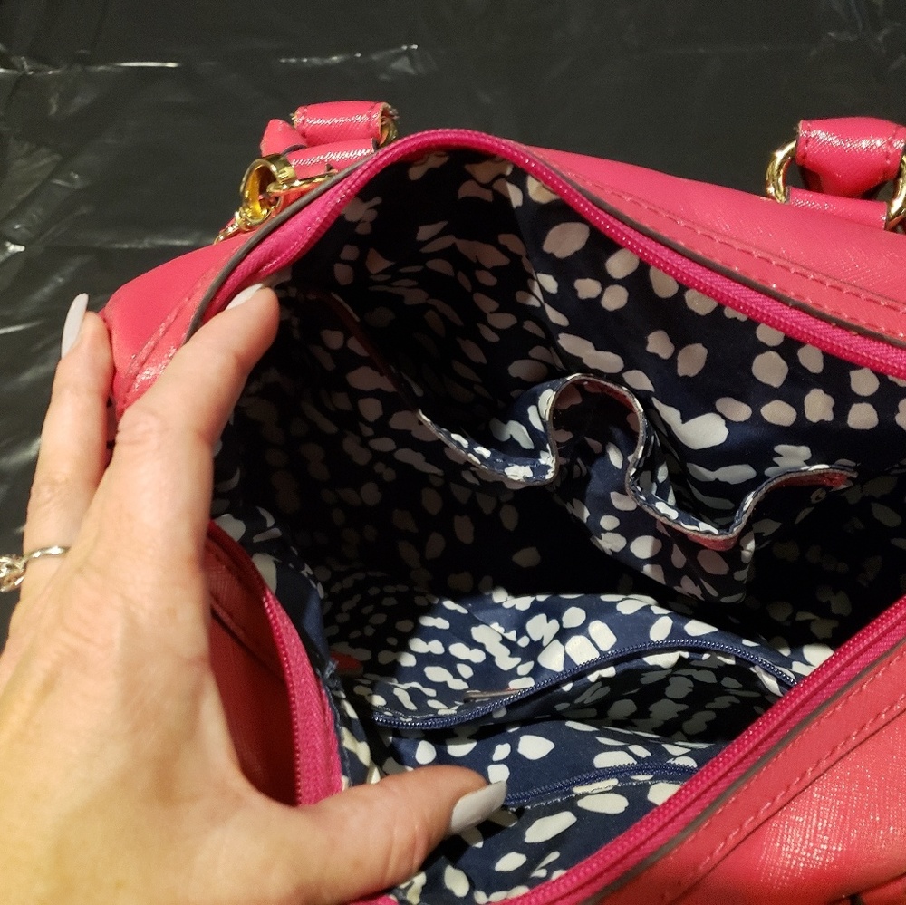 Handbag - Picture 2 of 3